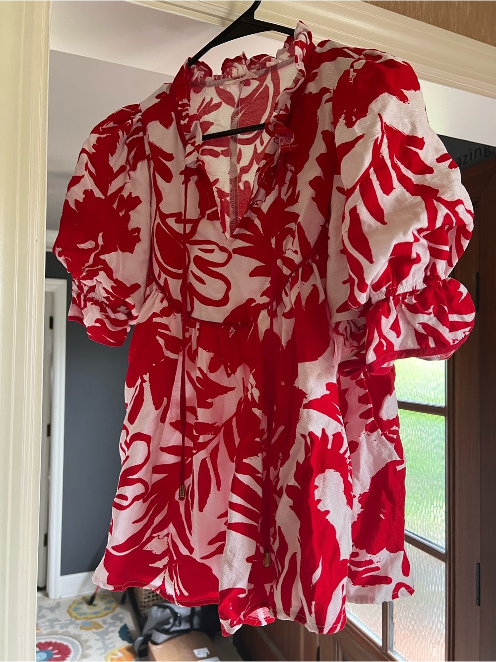 entro Red and White Floral Tie-Front Blouse